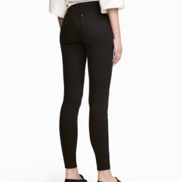 H&M Denim - H&M Black Shaping Jeans